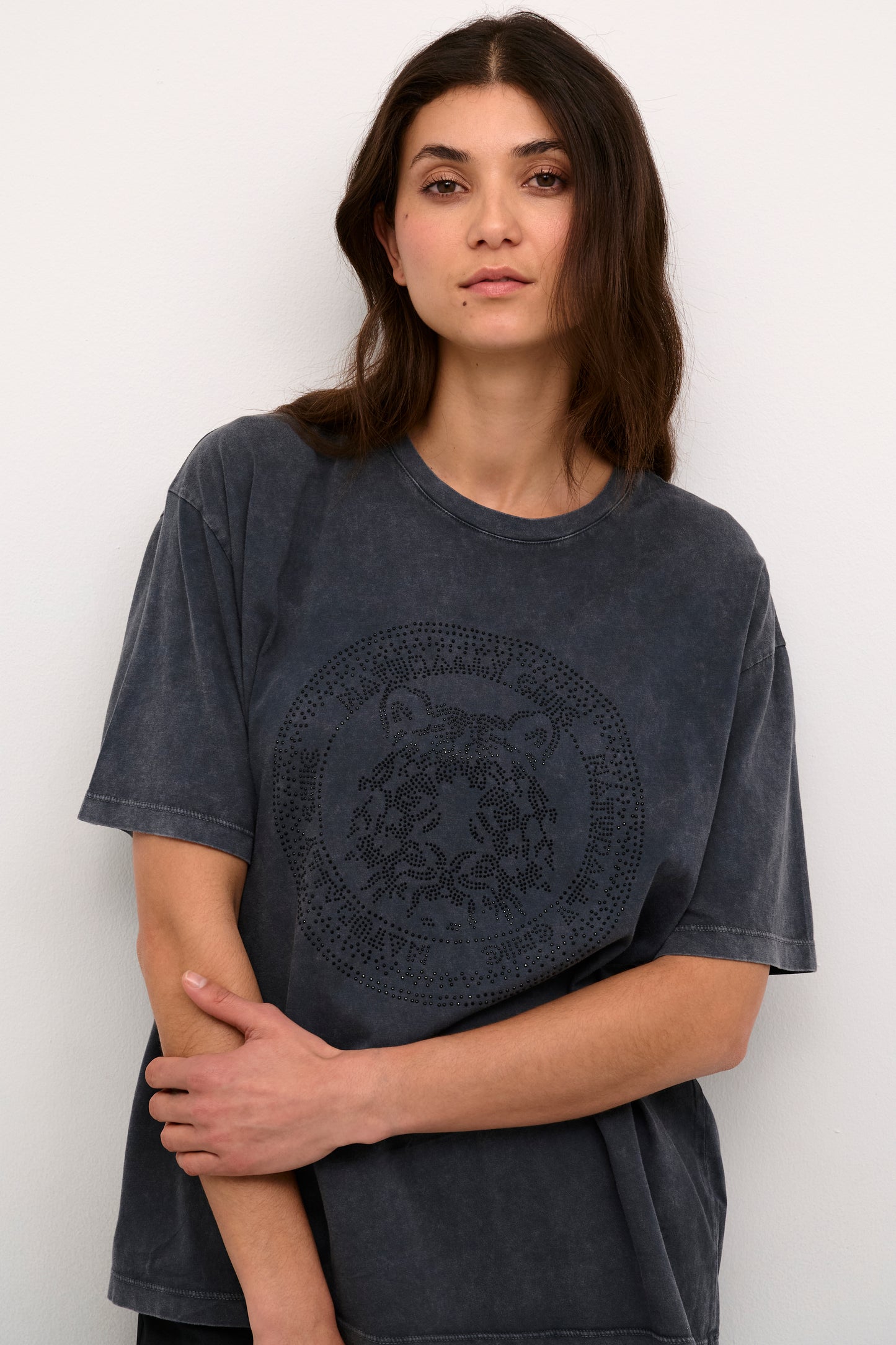 CULTURE ASH BLACK WASH LION T-SHIRT