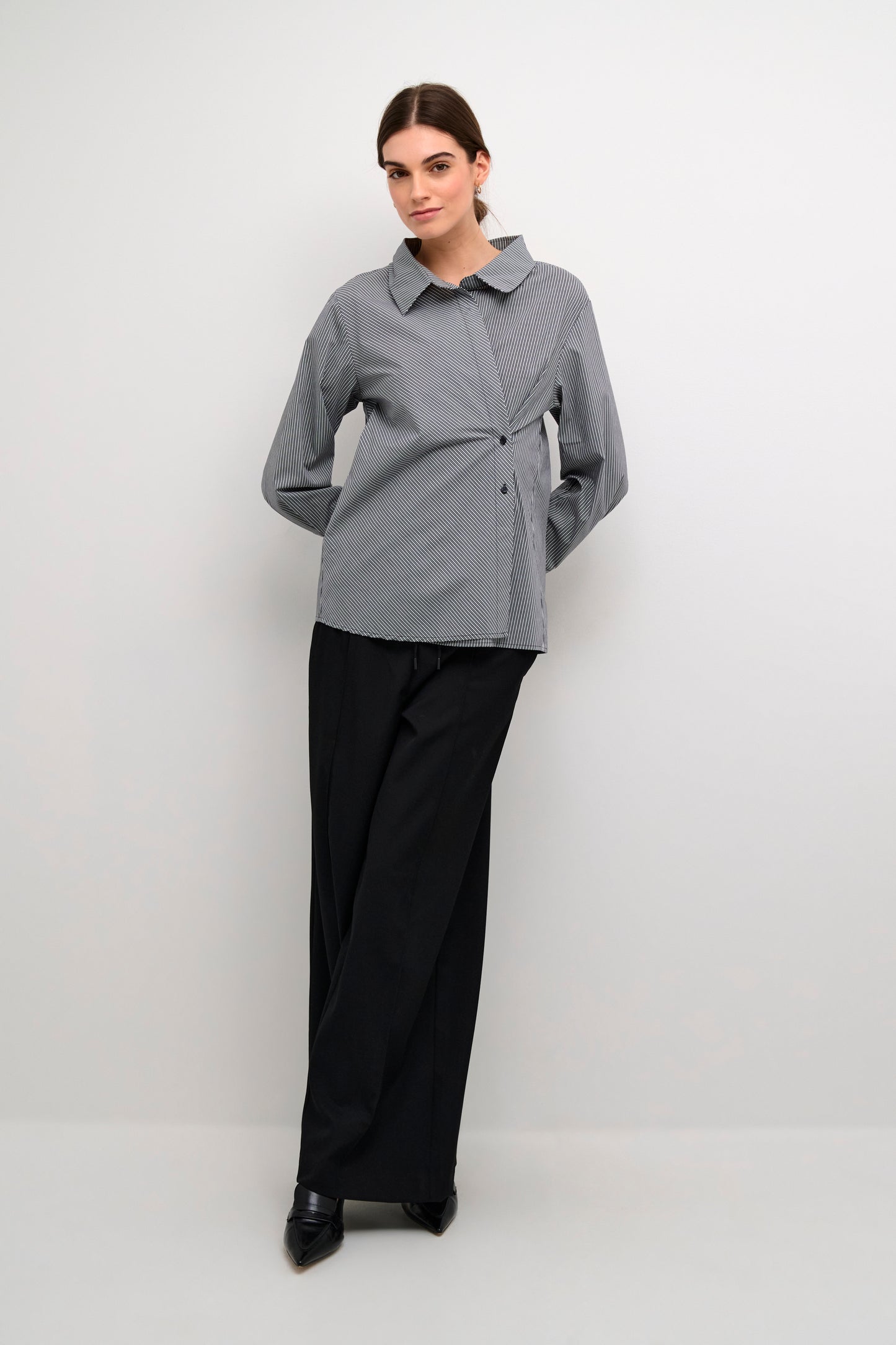 CULTURE JINK GREY STRIPE ASYMMETRIC SHIRT