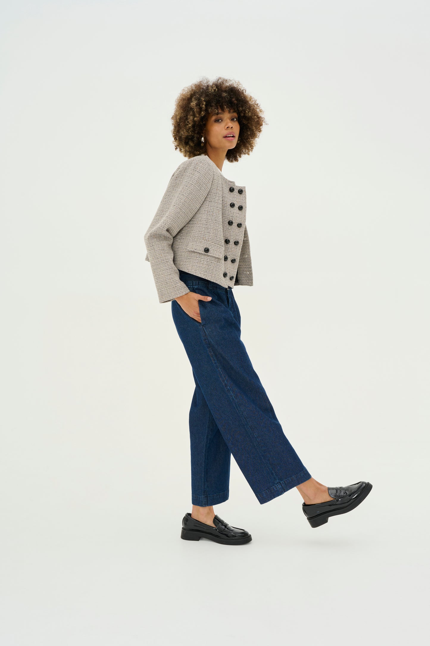 CULTURE BINK ROSELLE CROPPED PANTS IN DARK BLUE WASH