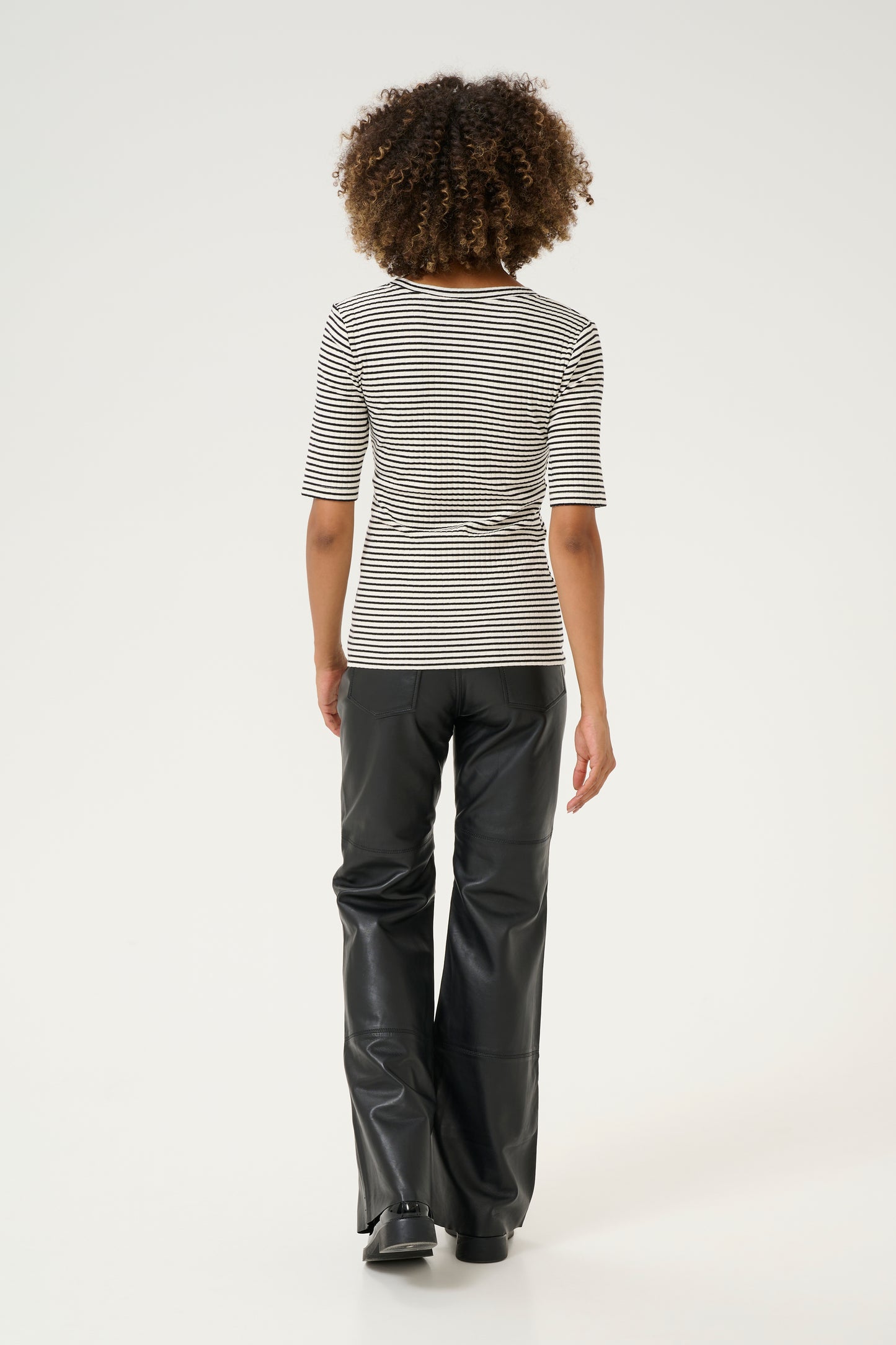 CULTURE TEA DOLLY SHORT SLEEVE T-SHIRT IN SPRING GARDENIA AND BLACK STRIPE