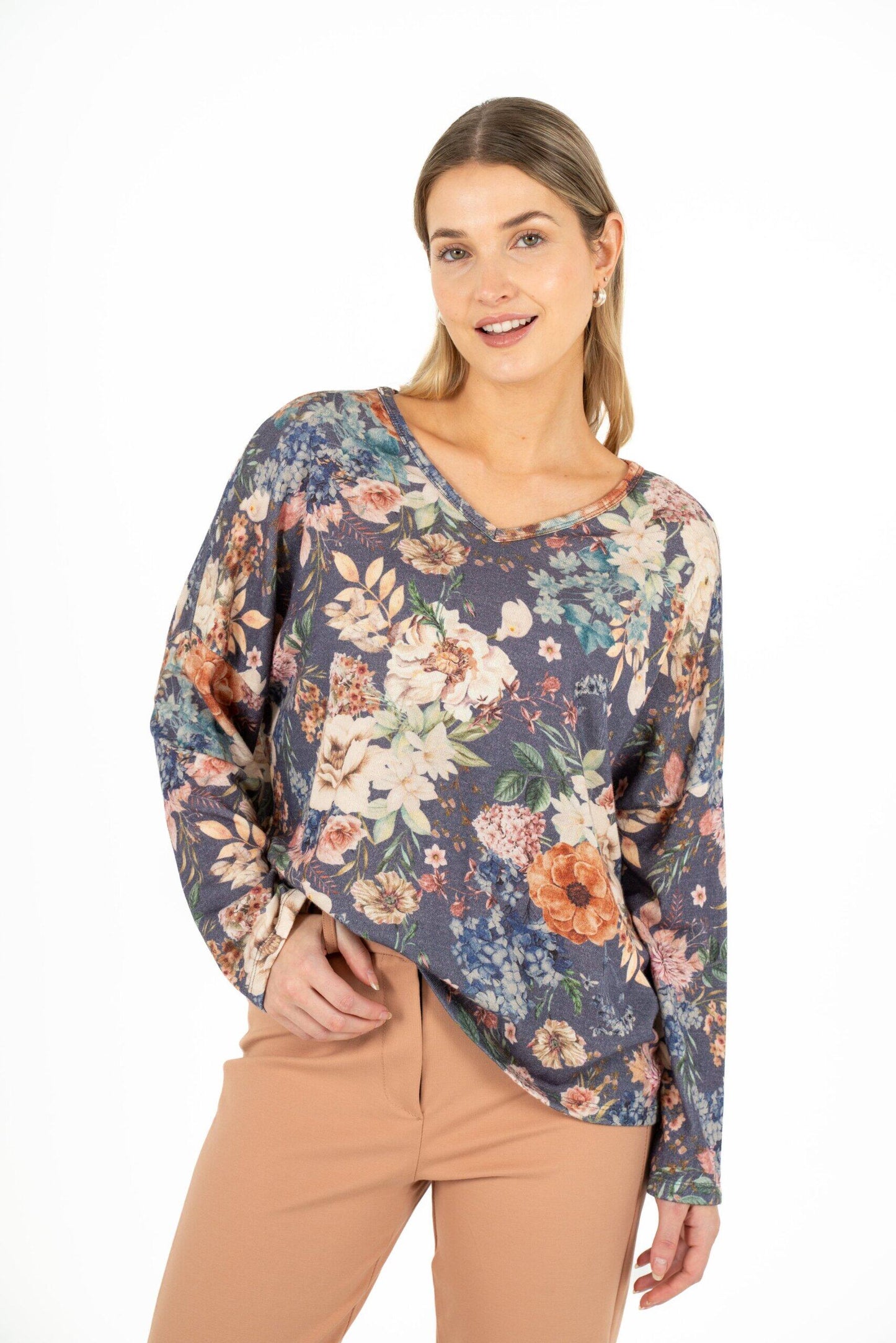 M MADE IN ITALY MEDIEVAL BLUE WILD BLOOMS TOP