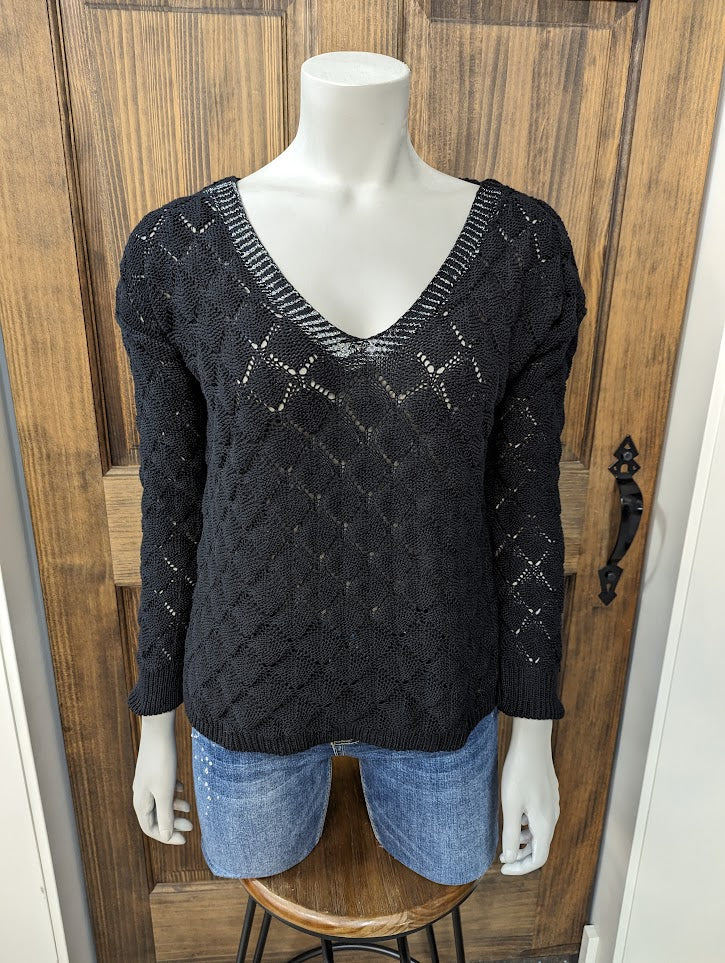 ELISSIA BLACK SWEATER WITH SILVER DETAIL
