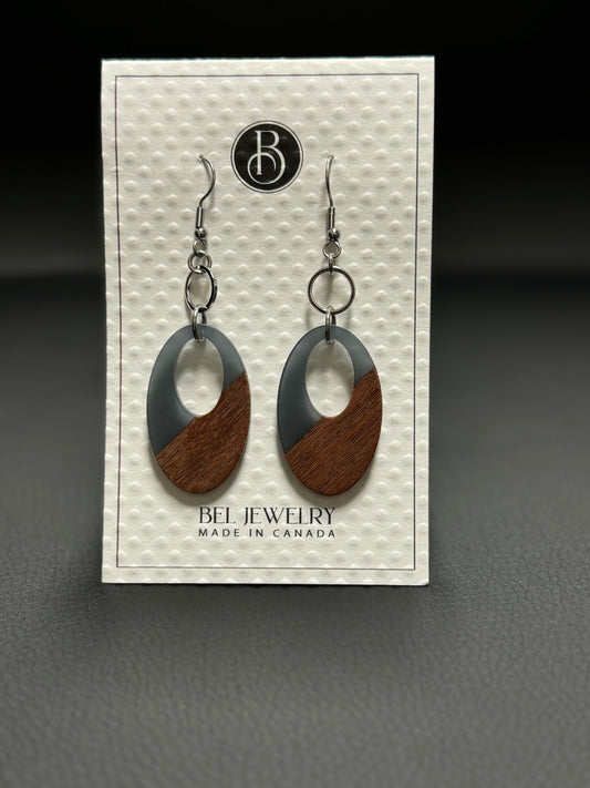 BEL JEWLERY WALNUT AND GREY RESIN OVAL EARRINGS