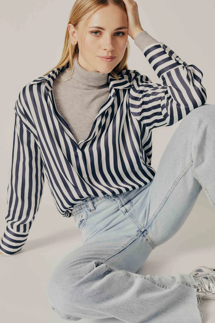 DELUC LAMIUM STRIPED NAVY & WHITE SHIRT