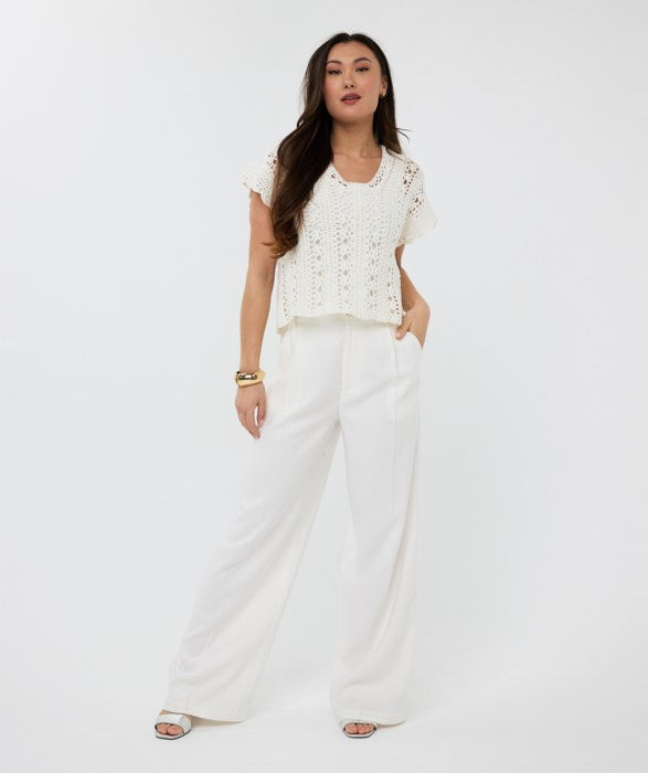 ESQUALO CROPPED KNIT TOP IN OFF WHITE