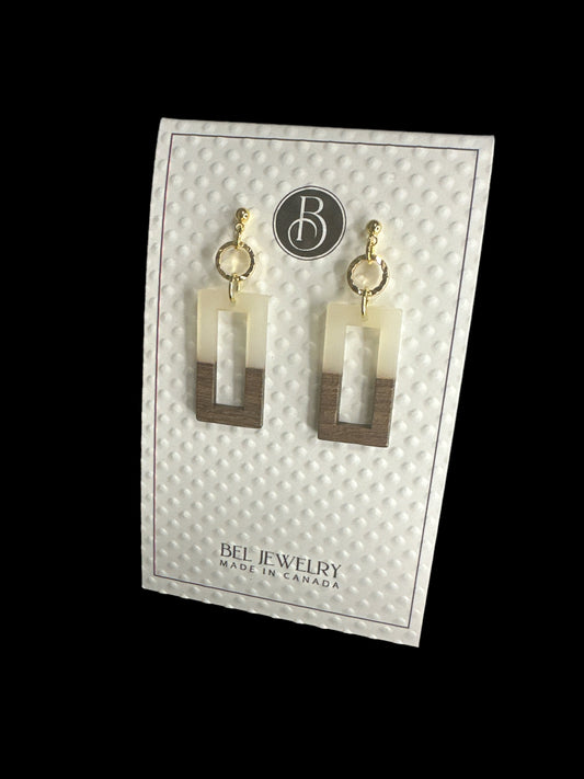 BEL JEWLERY WALNUT AND WHITE RESIN SQUARE EARRINGS