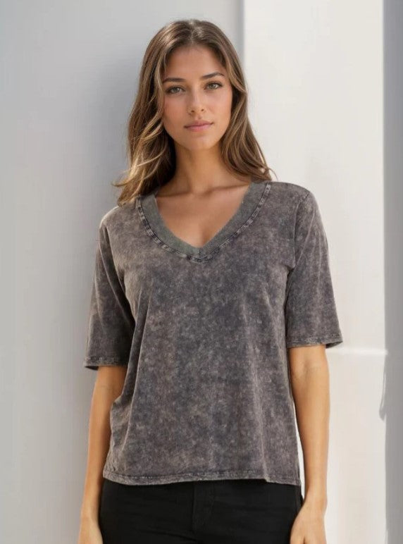 MODODOC LICORICE HALF SLEEVE  WIDE V-NECK BOXY TEE