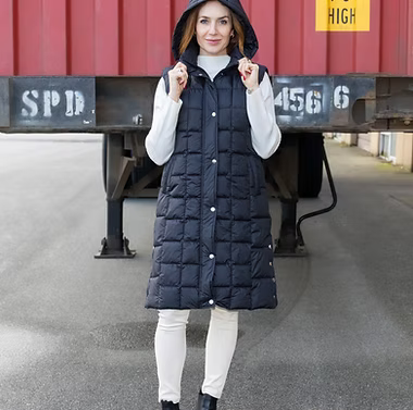 PAPA PUFFER VEST WITH REMOVABLE HOOD IN BLACK