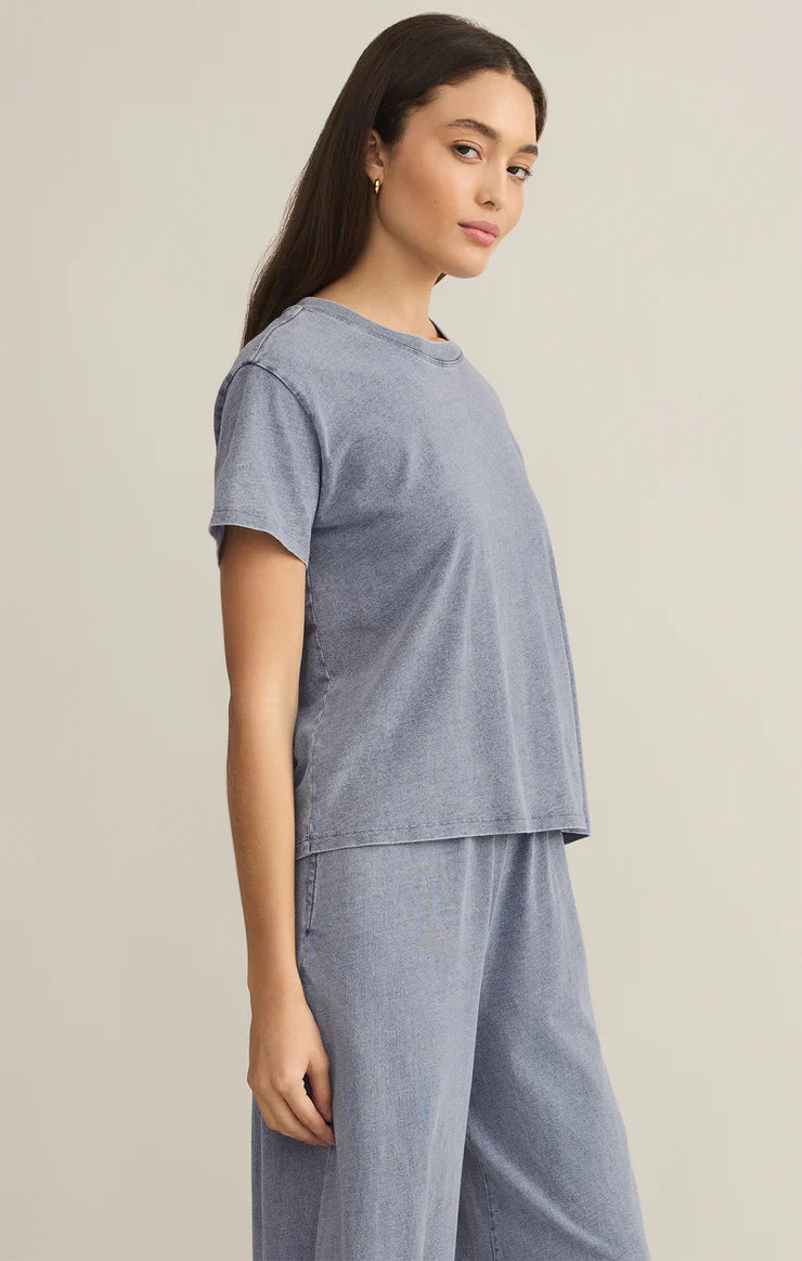 Z SUPPLY GO TO DENIM TEE IN MEDIUM INDIGO