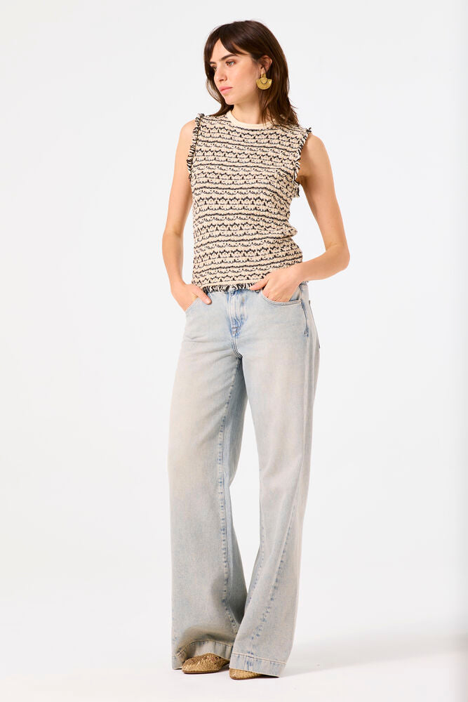 GARCIA SLEEVELESS PULLOVER STRUCTURED TOP IN BLACK AND BEIGE