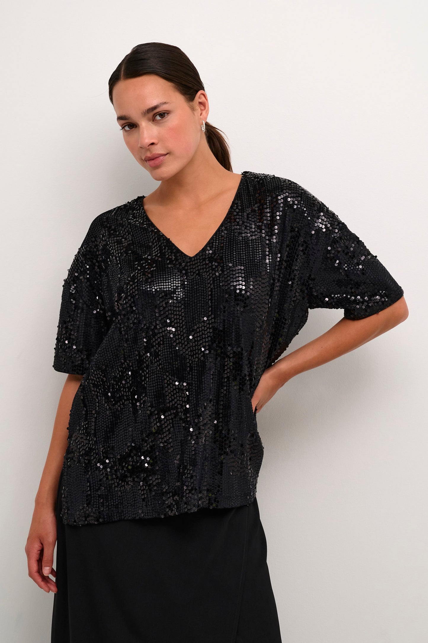 KAFFE BLACK NICOLE SEQUIN TOP