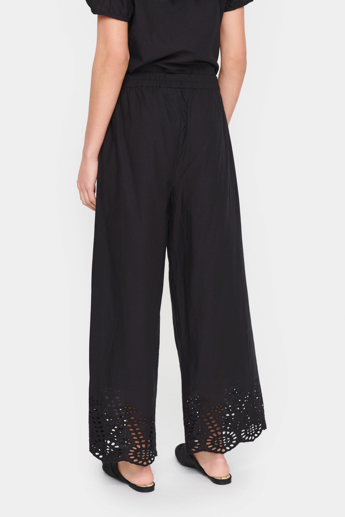 SAINT TROPEZ BLACK EAMAJA TROUSERS