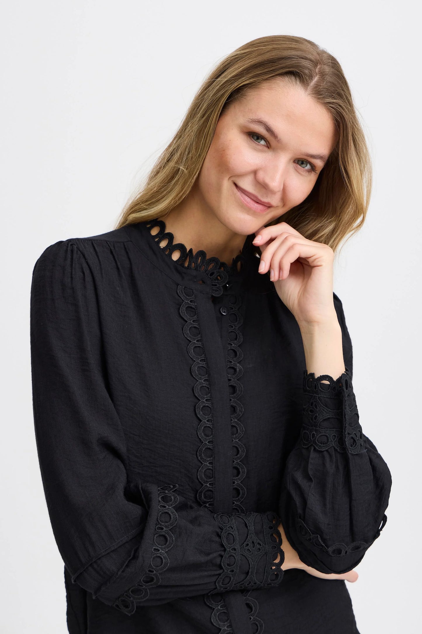 FRANSA BLACK BLONDIE BLOUSE