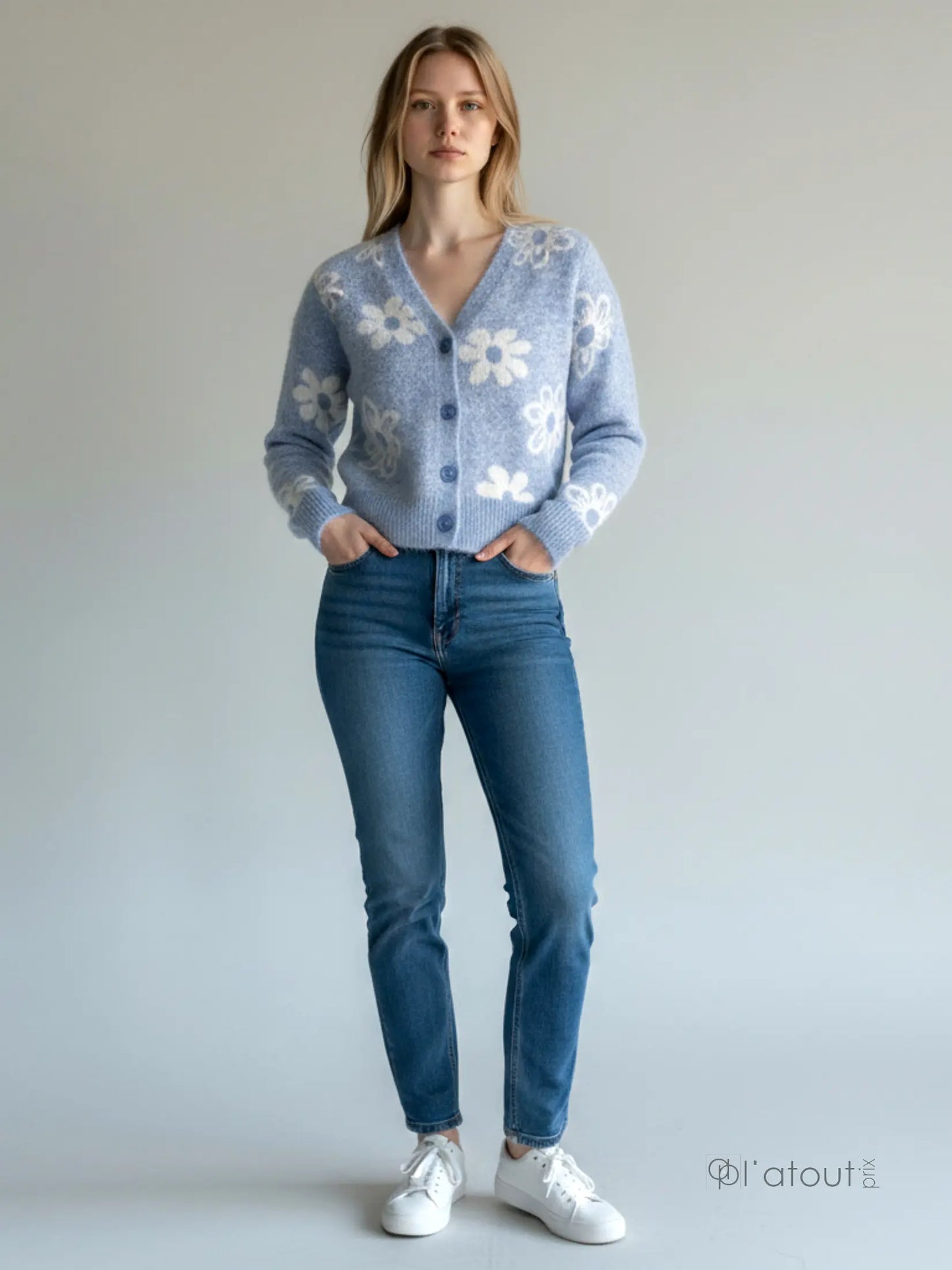 MOTION V-NECK CARDIGAN IN BLUE