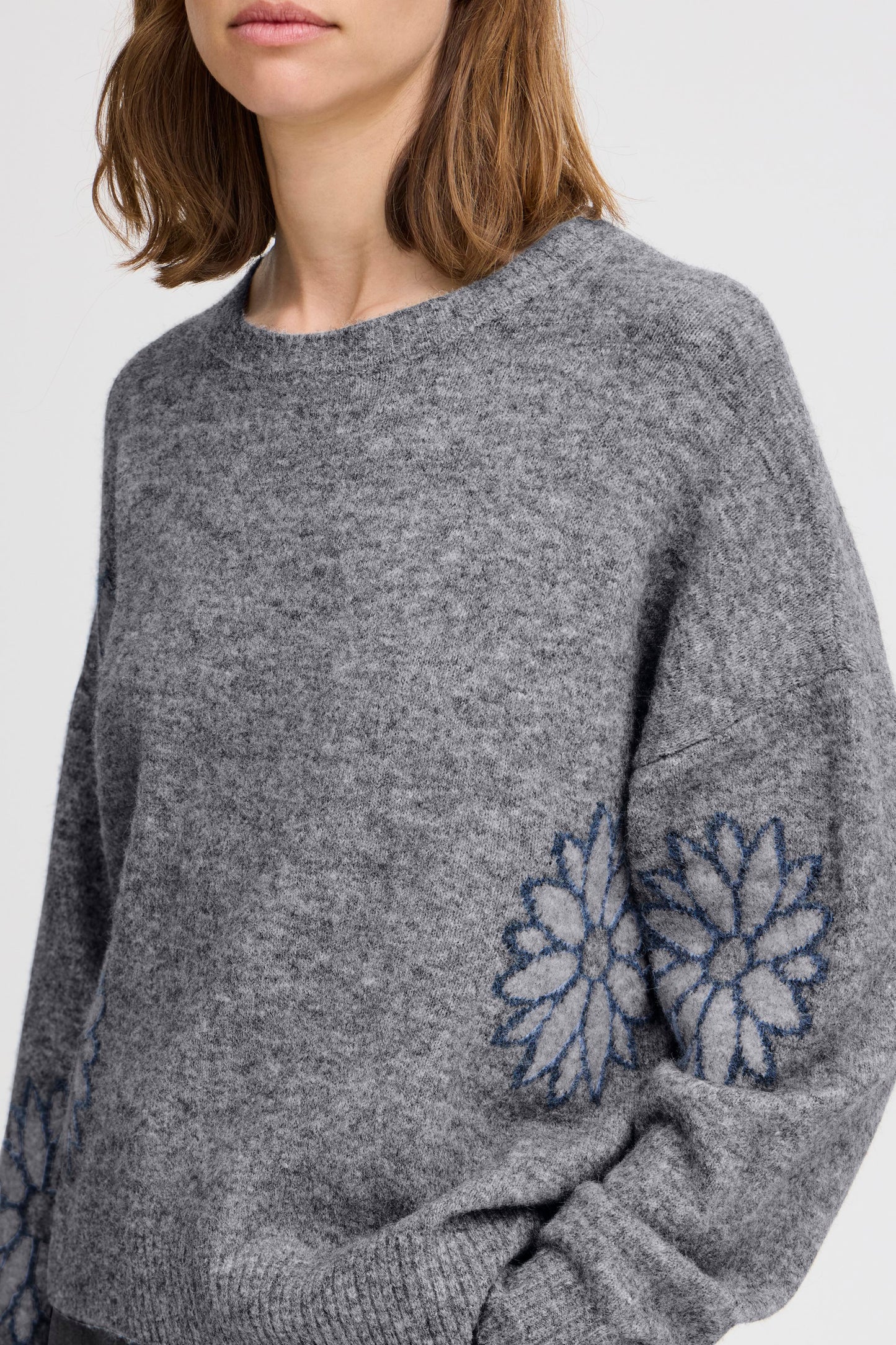 B.YOUNG MID GREY MELANGE MIX OMEA SWEATER