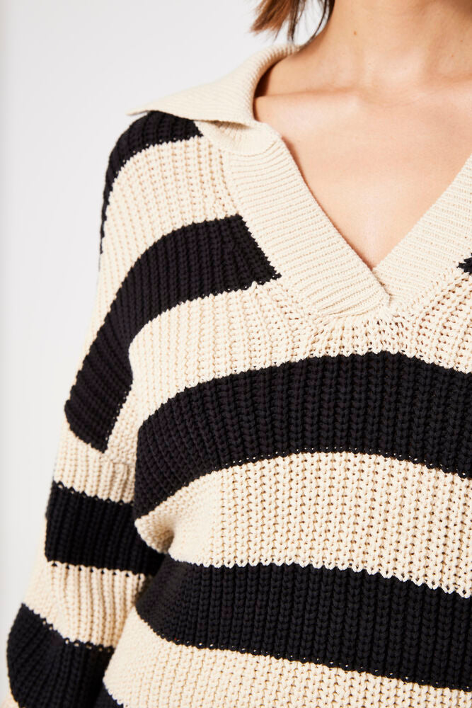 GARCIA CREAM AND BLACK STRIPED SWEATER